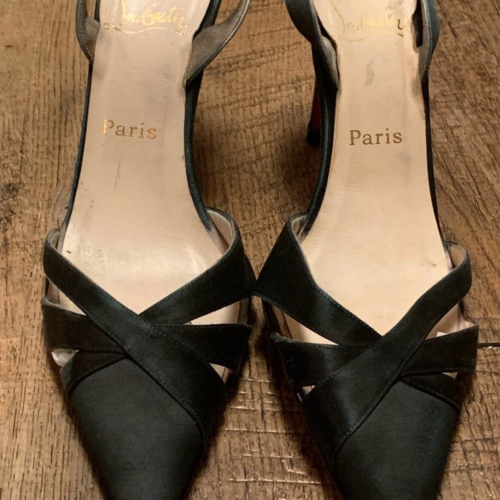 CHRISTIAN LOUBOUTIN Black CREPE SATIN  4” STILETTOS 40 1/2 - Picture 13 of 16